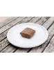 Brownie de chocolate con pepitas de cacao