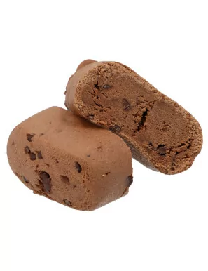 Brownie de chocolate con pepitas de cacao